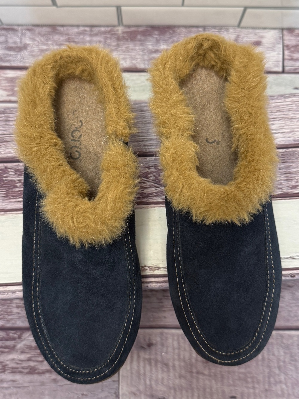Women’s Sporto Navy Blue Suede Gabby fur trimmed slip on clog - Picture 4 of 8